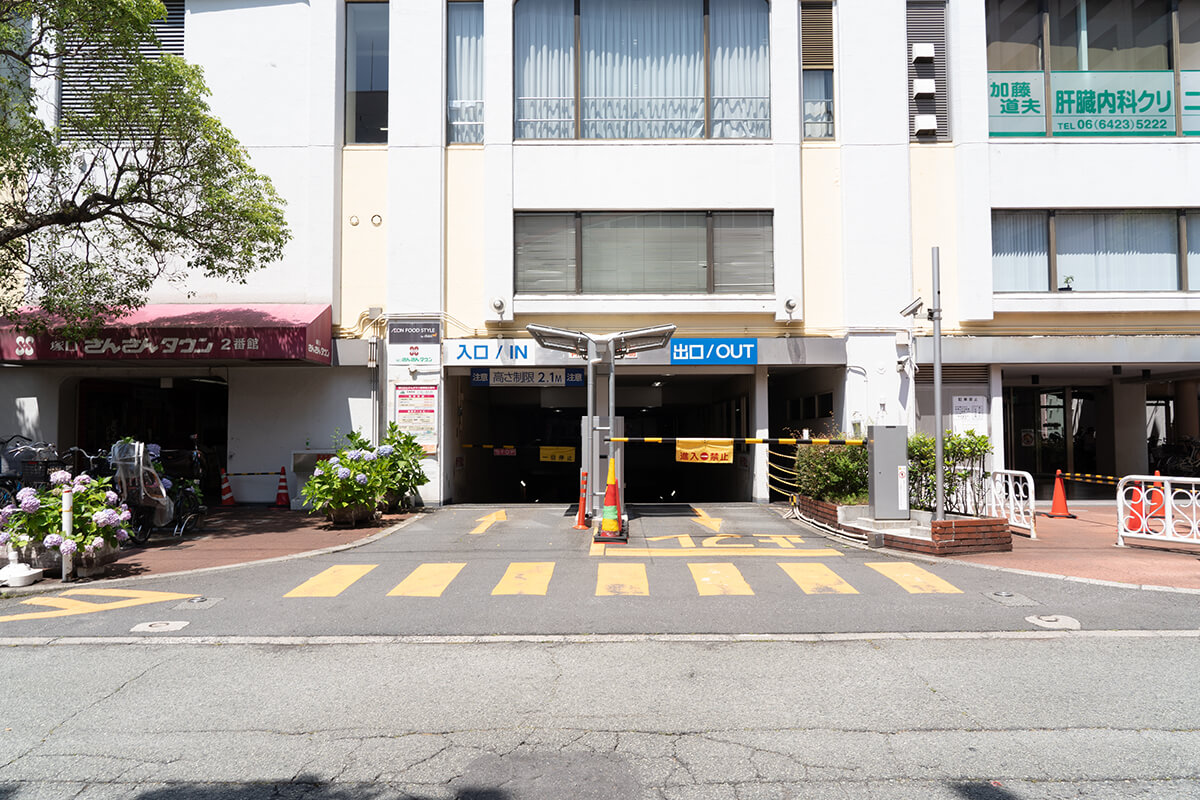 塚口さんさんタウン駐車場